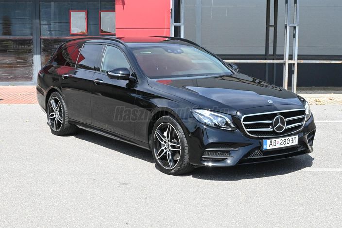 MERCEDES-BENZ E 220 d T 9G-TRONIC