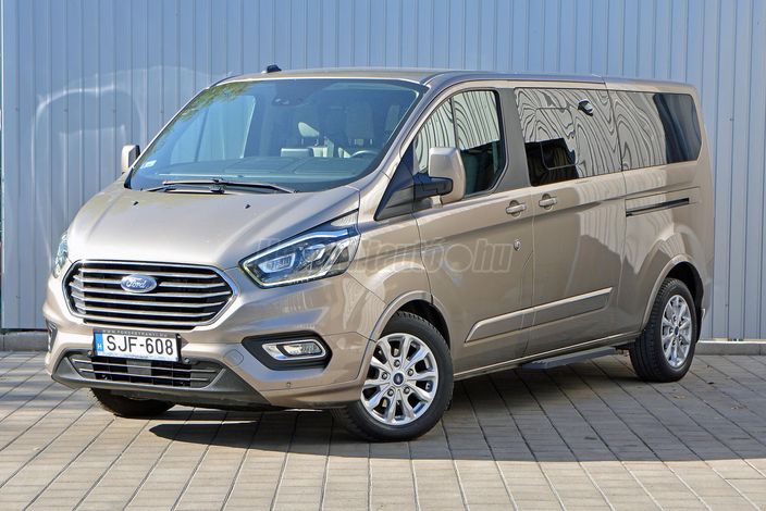 FORD TRANSIT Tourneo Custom 2.0 TDCi 320 L2H1 Titanium (Automata)