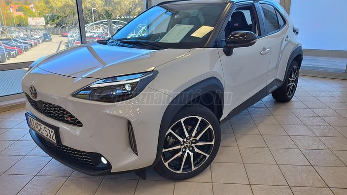 TOYOTA YARIS CROSS 1.5 Hybrid GR Sport e-CVT