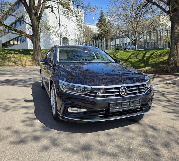 VOLKSWAGEN PASSAT Variant 2.0 TDI SCR Elegance DSG