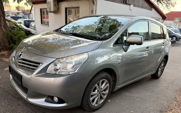 TOYOTA VERSO 1.6 Live [7 személy]
