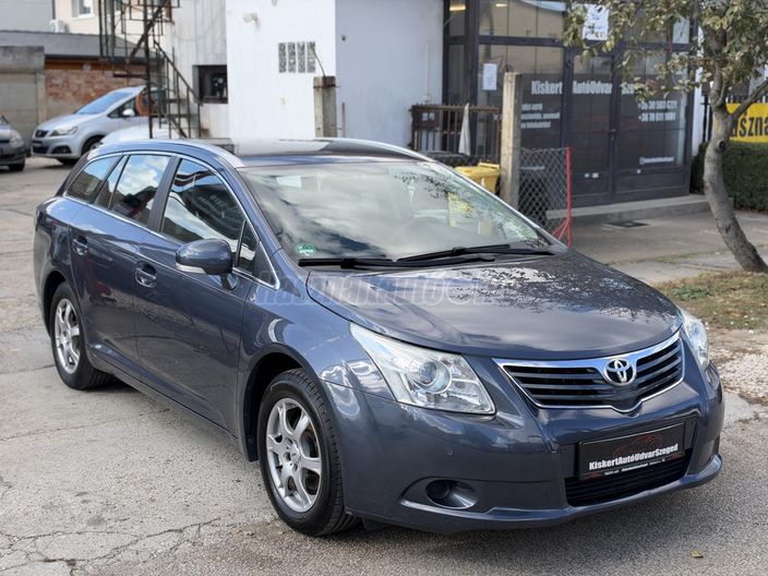 TOYOTA AVENSIS 1.6 Sol
