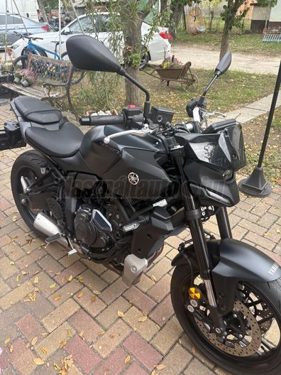 YAMAHA MT-07