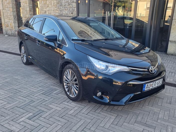 TOYOTA AVENSIS Touring Sports 2.0 D-4D Executive