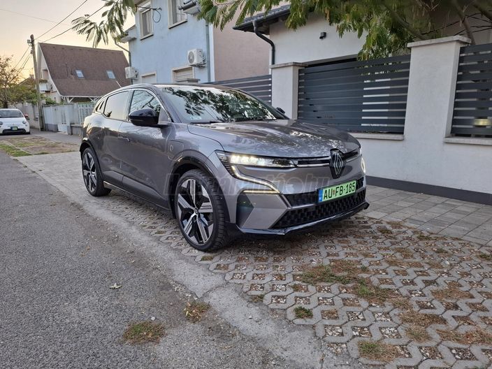 RENAULT MEGANE E-Tech electric EV60 Iconic