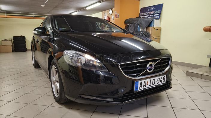 VOLVO V40 2.0 D [D3] Kinetic