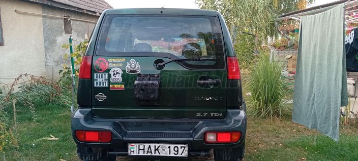 NISSAN TERRANO