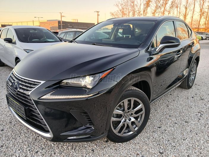 LEXUS NX 300h Comfort Safety CVT