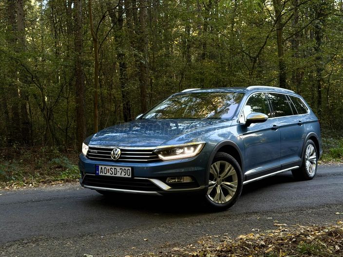 VOLKSWAGEN PASSAT VIII