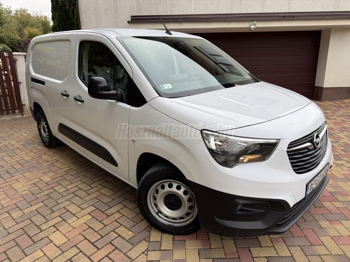 OPEL COMBO Cargo 1.5 DTH L2H1 2.4t Cargo Edition (3 személyes )