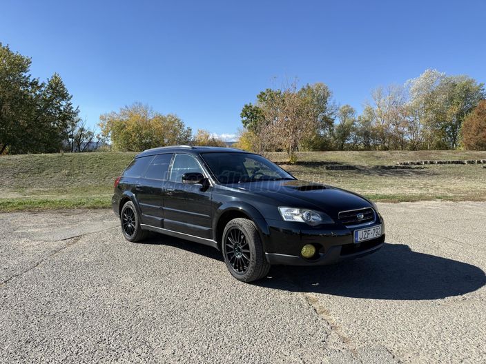 SUBARU OUTBACK 3.0 Comfort NAVI (Automata)