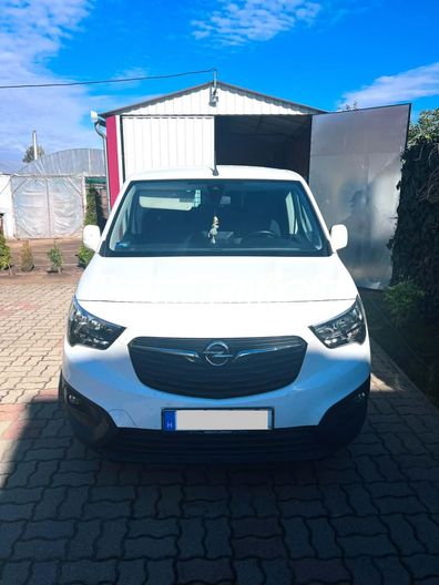 OPEL COMBO Cargo 1.5 DT L1H1 2.4t Cargo Edition (3 személyes )