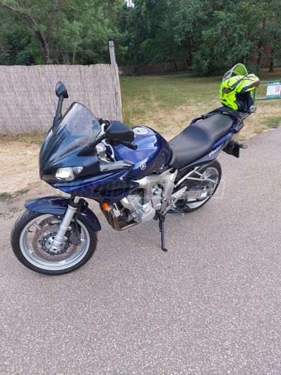 YAMAHA FZ6-S (FAZER)