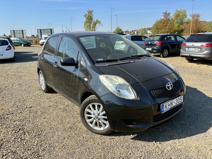 TOYOTA YARIS 1.0 Blue Ice M-MT