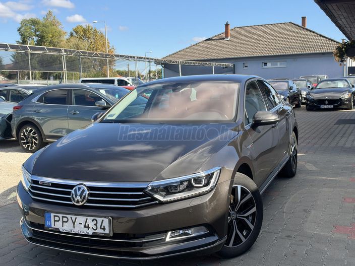 VOLKSWAGEN PASSAT VIII 2.0 TDI BMT SCR Highline 4Motion DSG