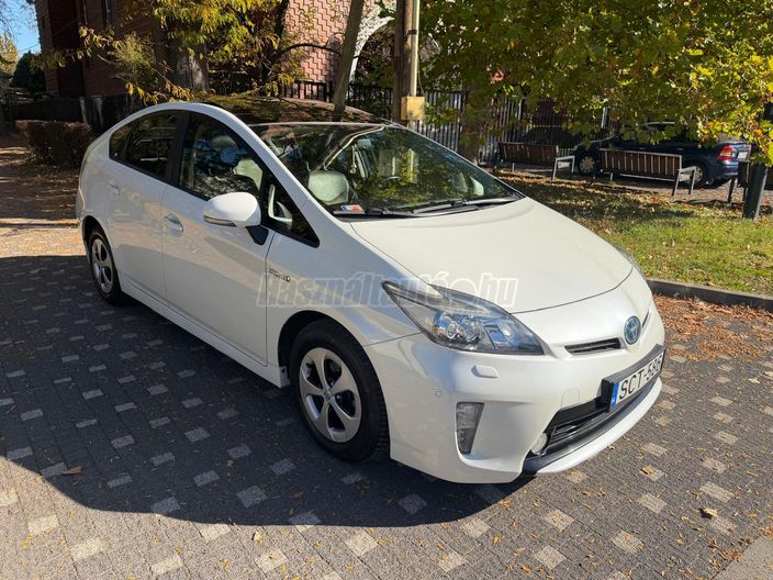 TOYOTA PRIUS 1.8 PHV Premium (Automata)