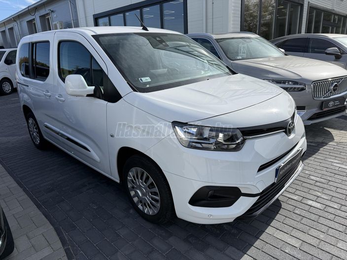 TOYOTA PROACE City Verso 1.2T Family L1H1