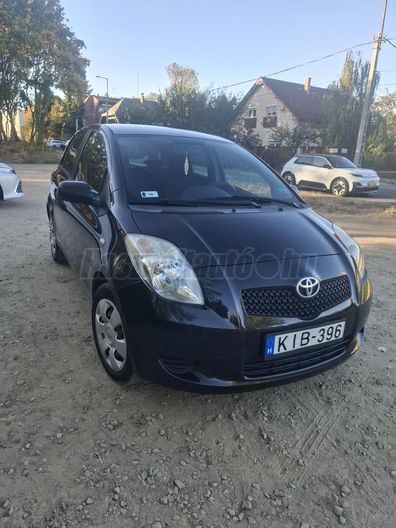 TOYOTA YARIS 1.3 Sol AC