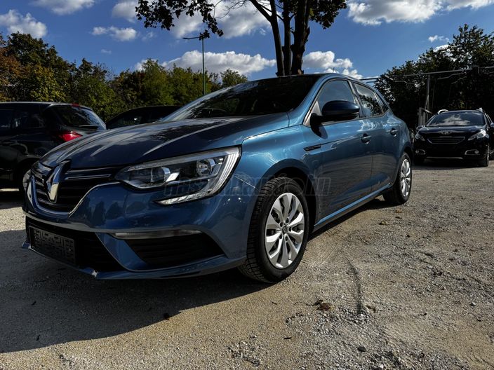 RENAULT MEGANE 1.6 SCe Limited