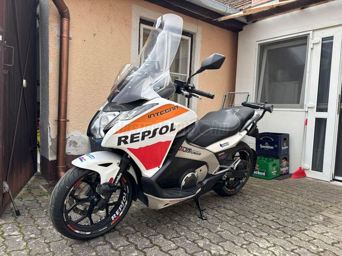 HONDA NC 700 D