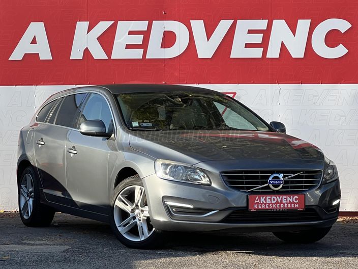 VOLVO V60 2.0 [T4] Kinetic Geartronic