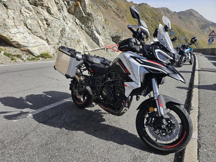 BENELLI TRK 702
