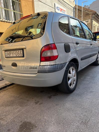 RENAULT SCENIC Scénic 1.6 16V RXT