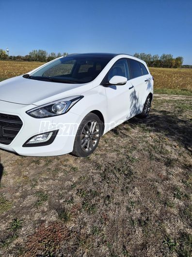 HYUNDAI I30 1.6 CRDi LP Life (Automata)