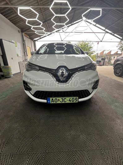 RENAULT ZOE E-Tech Electric 135 52 kWh Zen