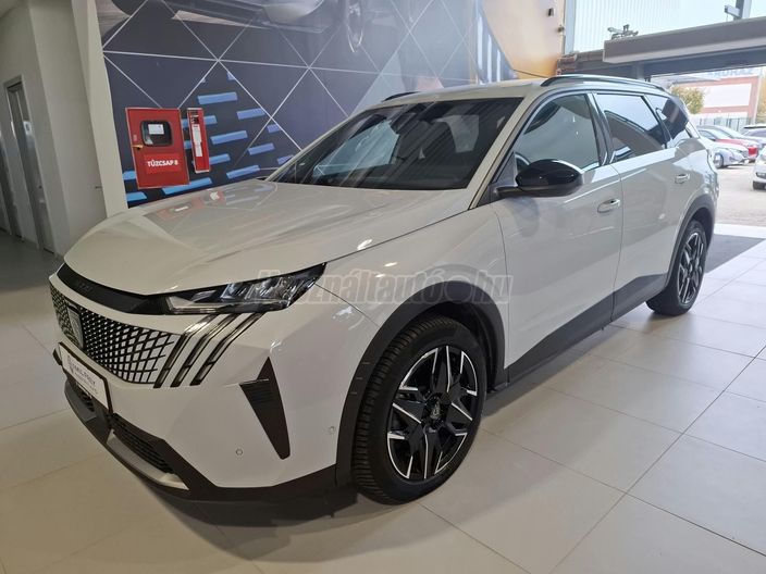 PEUGEOT 5008 1.2 Hybrid Allure e-DCT6 (7 személyes )