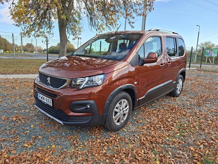 PEUGEOT RIFTER 1.2 PureTech Allure S&S EAT8 (7 személyes ) EURO6.3