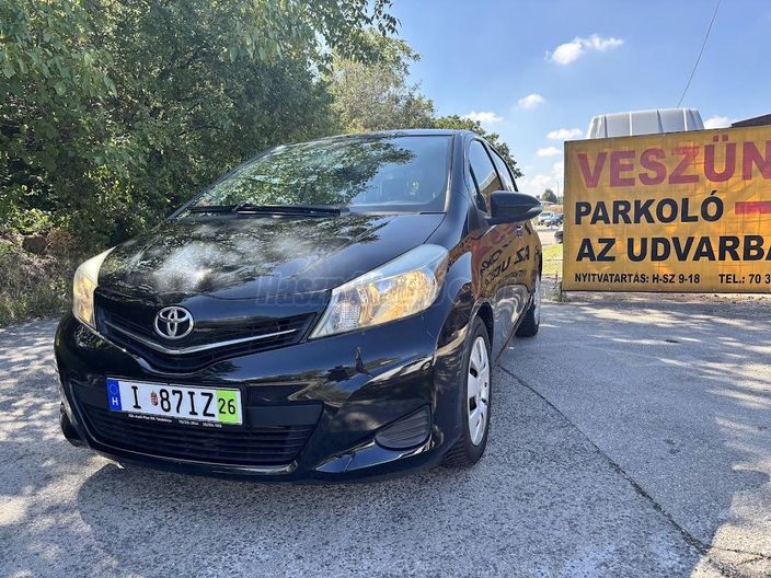TOYOTA YARIS 1.0 Active