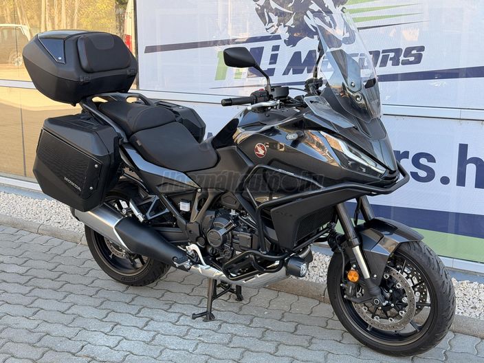 HONDA NT 1100 D