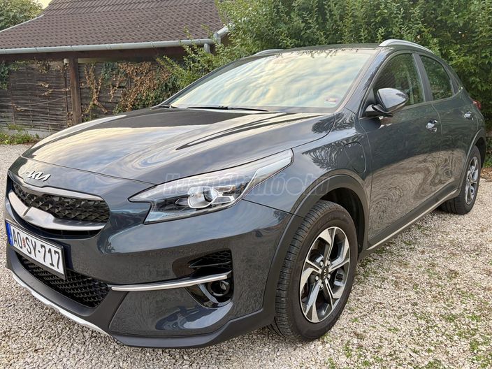 KIA XCEED 1.6 GDI PHEV X-Gold DCT