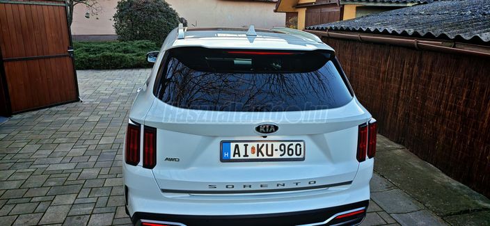 KIA SORENTO 2.2 CRDI Kryptonite 4WD DCT [7személy]