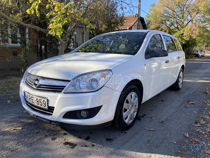 OPEL ASTRA H Caravan 1.6 Essentia