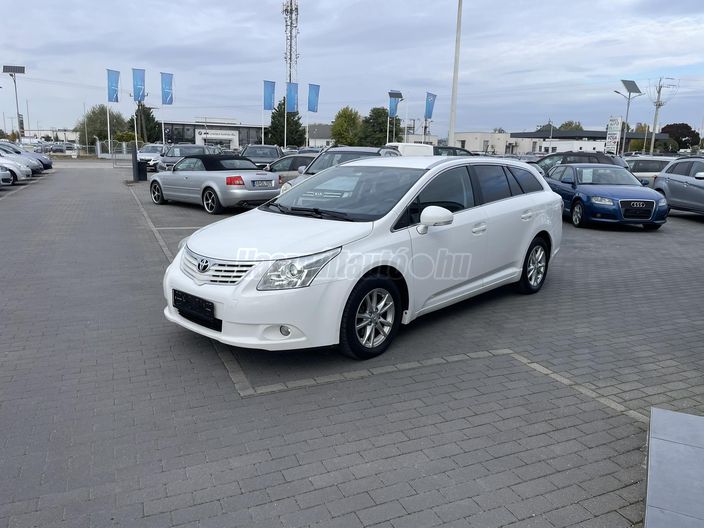 TOYOTA AVENSIS Wagon 1.6