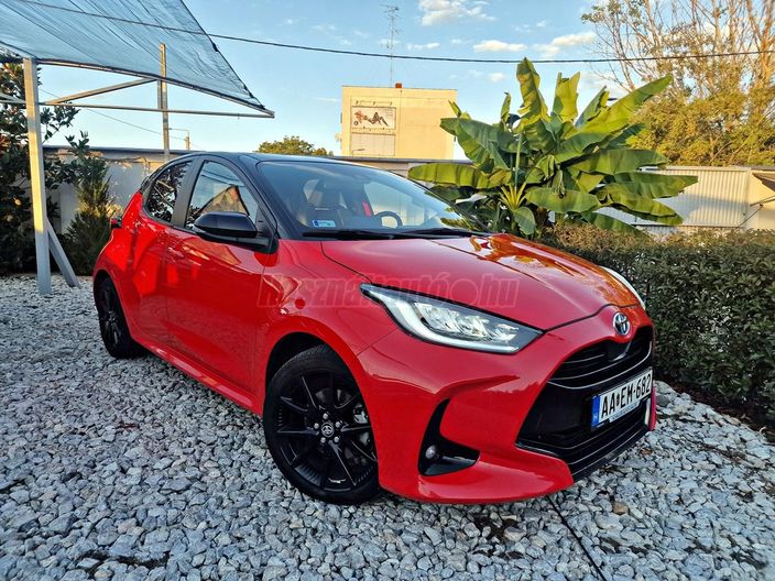 TOYOTA YARIS 1.5 Hybrid Selection Style e-CVT