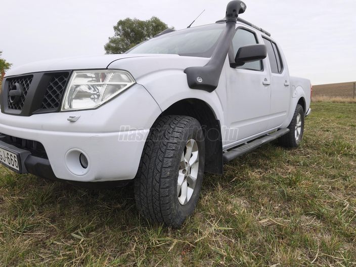 NISSAN NAVARA 4WD Double 2.5D LE