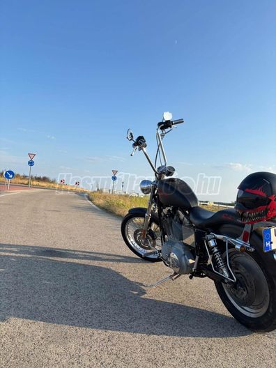 HARLEY-DAVIDSON SPORTSTER