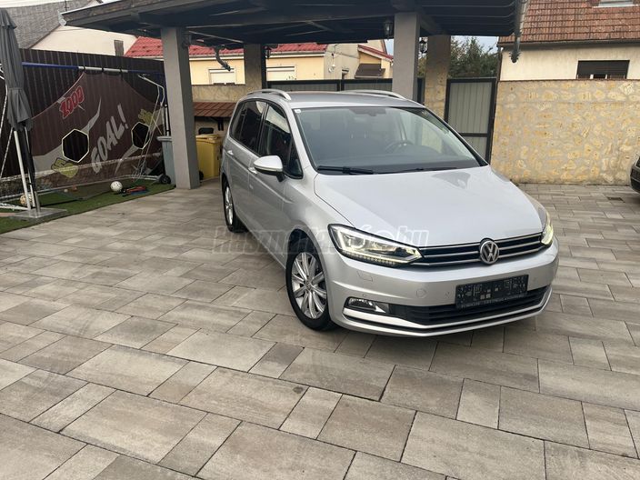 VOLKSWAGEN TOURAN 1.6 TDI BMT SCR Comfortline DSG [7 személy]