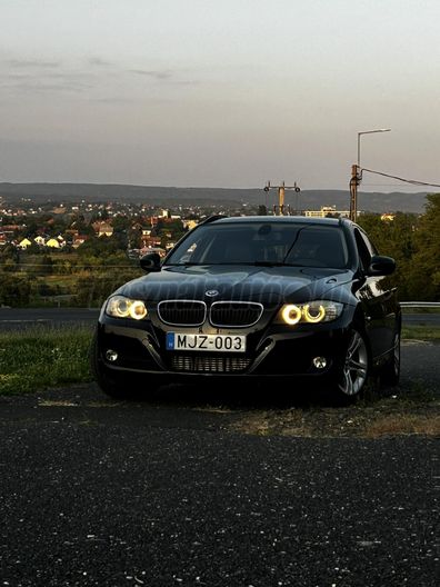 BMW 320 320d xDrive Touring (Automata)