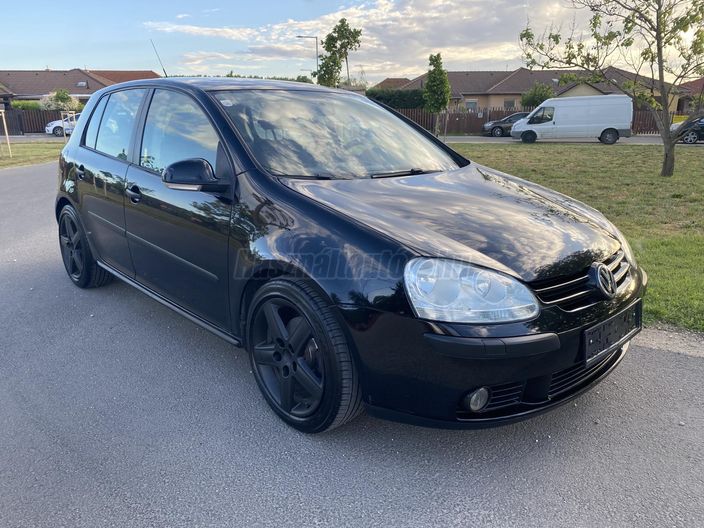 VOLKSWAGEN GOLF V 1.9 PD TDI Sportline