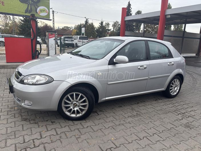 CHEVROLET LACETTI 1.8 16V Platinum