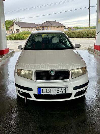 SKODA FABIA Sedan 1.4 16V Classic