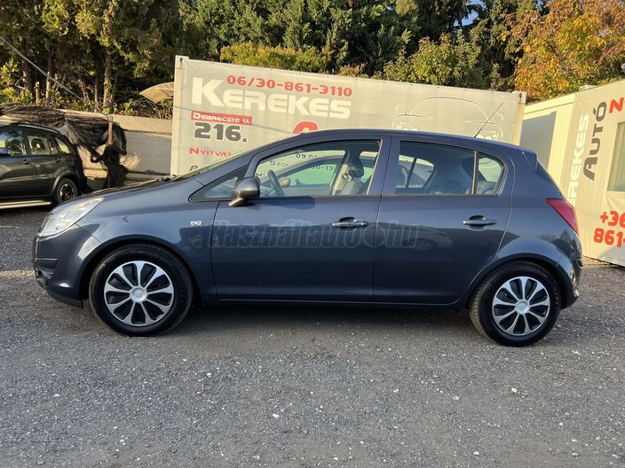 OPEL CORSA D 1.4 Cosmo