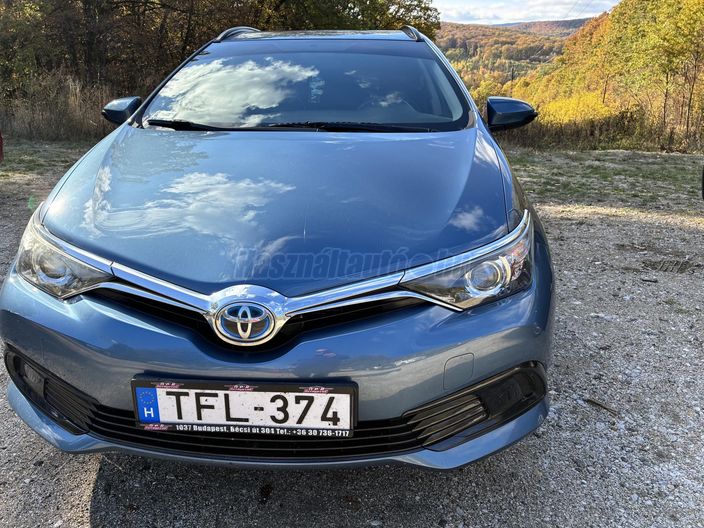TOYOTA AURIS 1.8 HSD Active MY17 Tempomat (Automata)