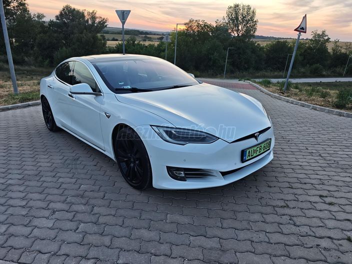 TESLA MODEL S 90D AWD (Automata)