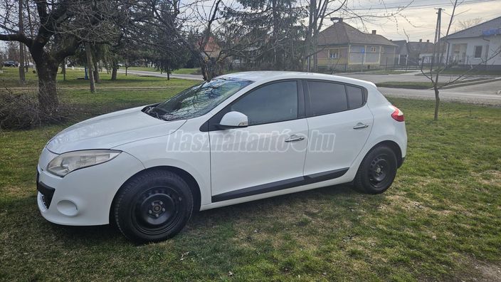 RENAULT MEGANE Grandtour 1.6 Dynamique