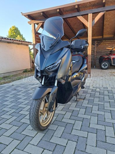 YAMAHA X-MAX 300 TECH MAX